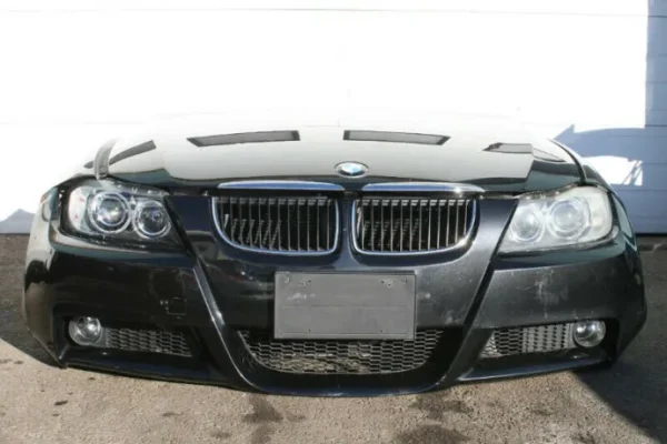 BMW 3-Series (E90) Pre-Facelift M-Tech Front End Noseuct (2006-2011) BMW 3-Series (E90) Pre-Facelift M-Tech Front End Noseuct (2006-2011)