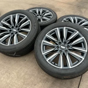 SLGHTLY USED SET OF 4 22INCH’’ CADILLAC ESCALADE OEM WHEELS RIMS GMC SIERRA 95028 TIRES